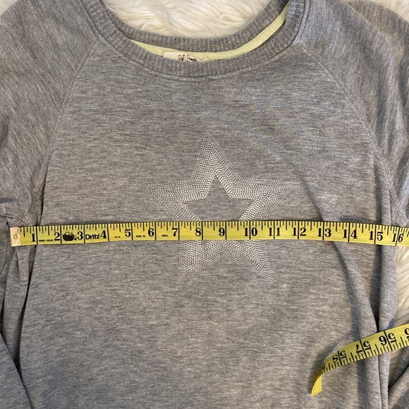 Peyton Primrose Metallic Star Graphic Print Sweatshirt Gray Sz M - Picture 3 of 7